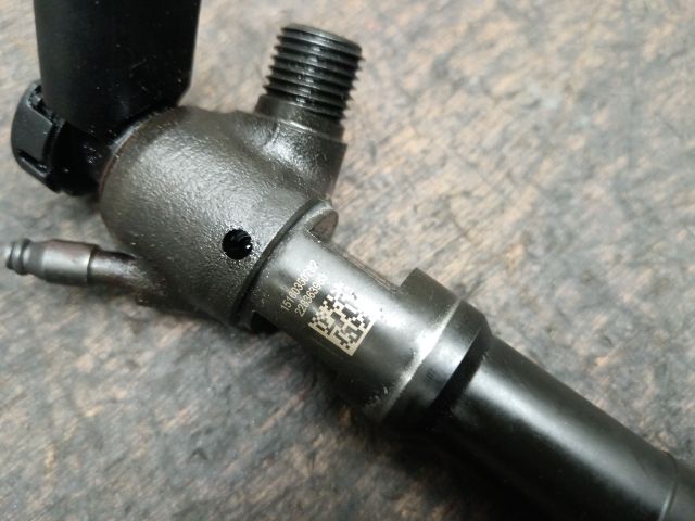 bontott VW GOLF VII Porlasztó (1 db)