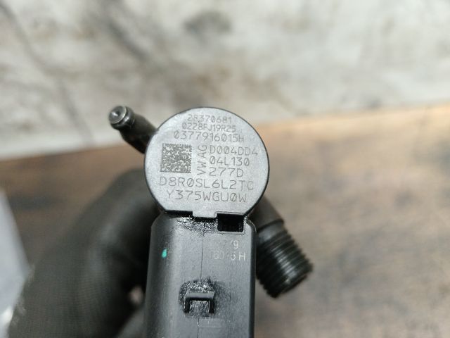 bontott VW GOLF VII Porlasztó (1 db)