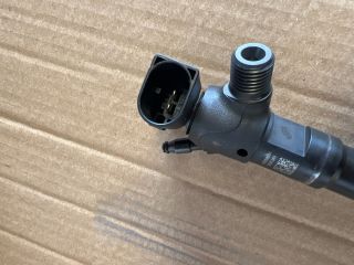 bontott VW GOLF VII Porlasztó (1 db)