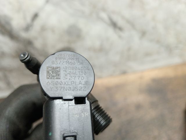 bontott VW GOLF VII Porlasztó (1 db)