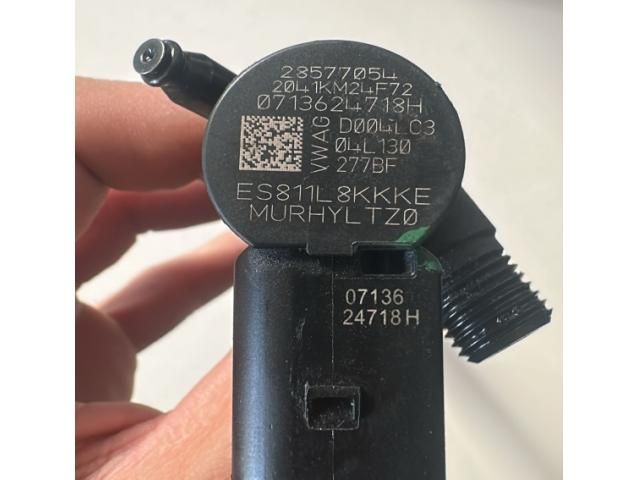 bontott VW GOLF VII Porlasztó (1 db)