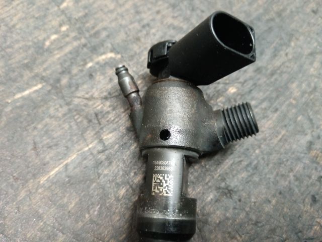 bontott VW GOLF VII Porlasztó (1 db)