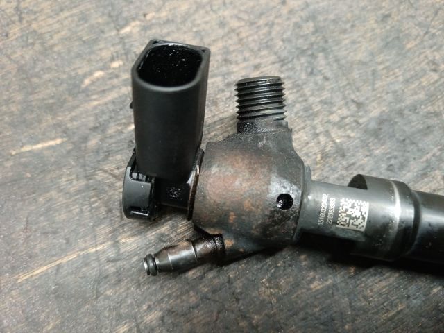 bontott VW GOLF VII Porlasztó (1 db)