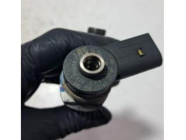 bontott VW GOLF VII Porlasztó (1 db)