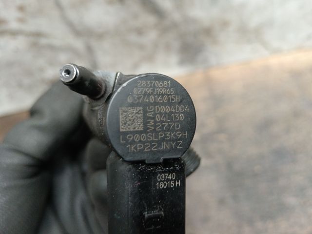 bontott VW GOLF VII Porlasztó (1 db)