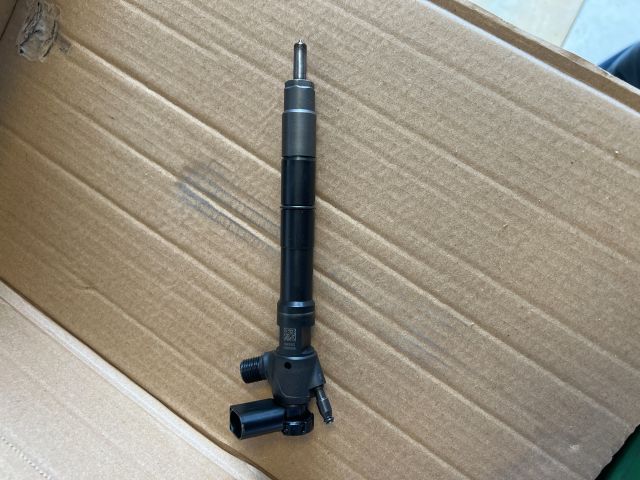 bontott VW GOLF VII Porlasztó (1 db)