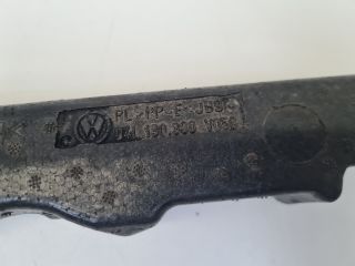 bontott VW GOLF VII Porlasztó Burkolat