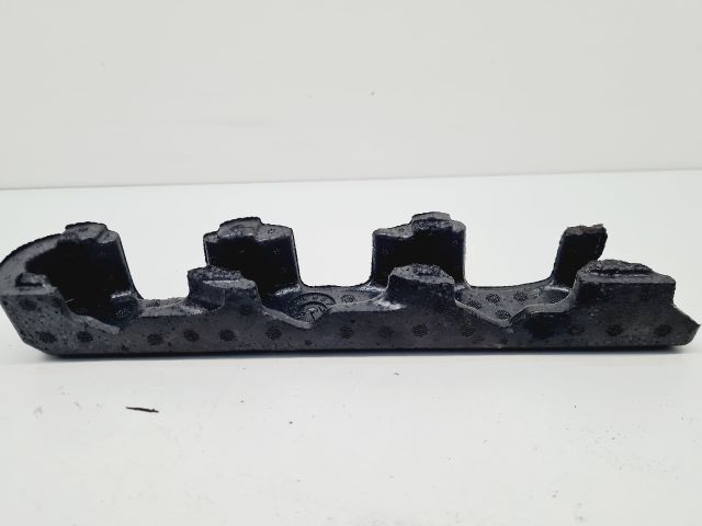 bontott VW GOLF VII Porlasztó Burkolat