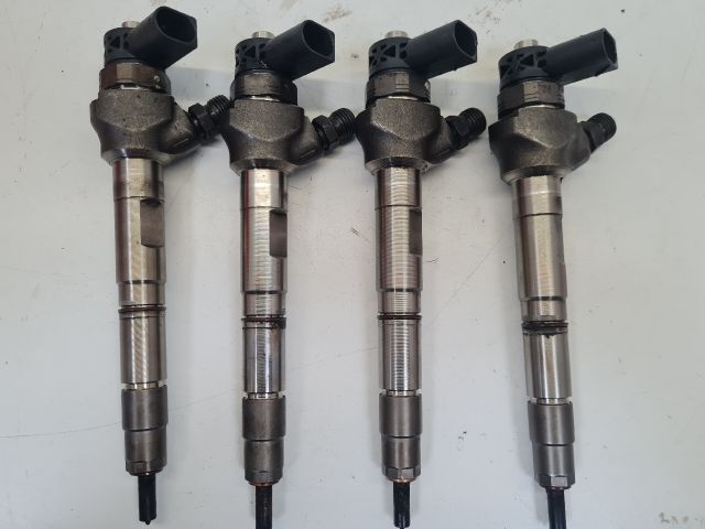 bontott VW GOLF VII Porlasztó Sor / Híd