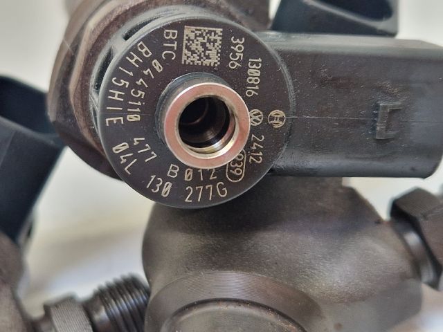 bontott VW GOLF VII Porlasztó Sor / Híd