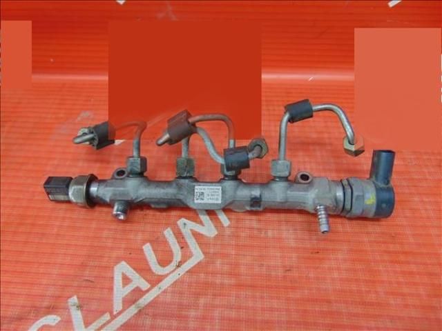 bontott VW GOLF VII Porlasztó Sor / Híd