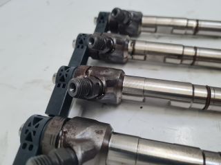 bontott VW GOLF VII Porlasztó Sor / Híd