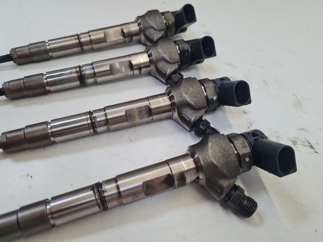 bontott VW GOLF VII Porlasztó Sor / Híd