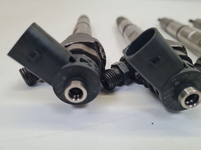 bontott VW GOLF VII Porlasztó Sor / Híd