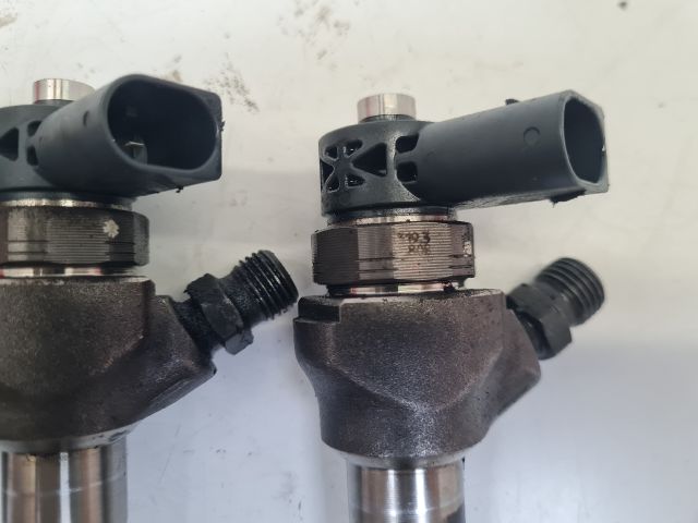 bontott VW GOLF VII Porlasztó Sor / Híd