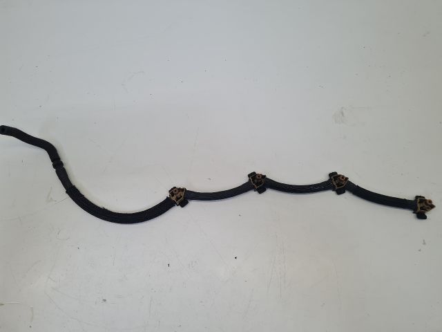 bontott VW GOLF VII Résolajcső