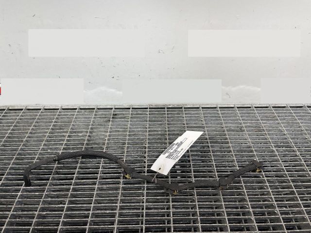 bontott VW GOLF VII Résolajcső