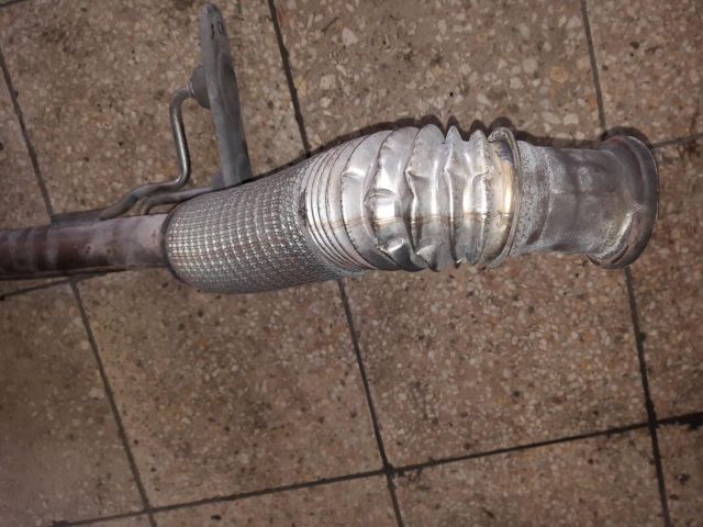 bontott VW GOLF VII Rezonátor