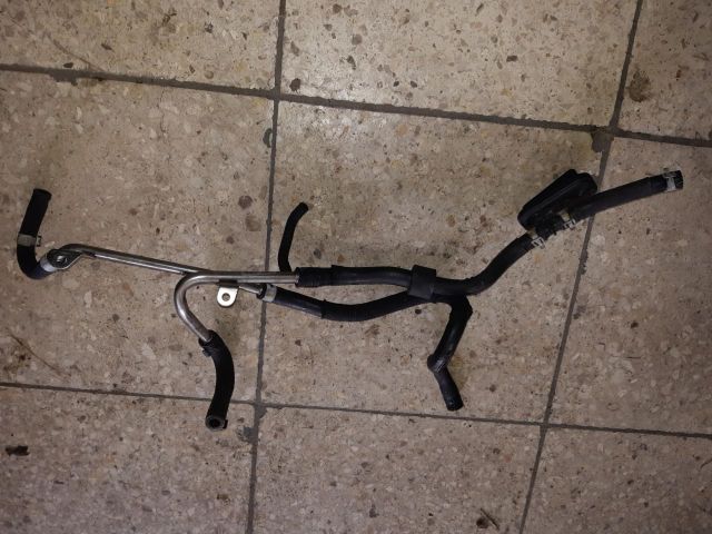 bontott VW GOLF VII Tankbetöltő Cső (Fém)