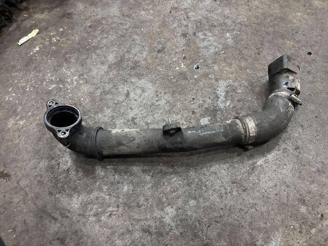 bontott VW GOLF VII Turbócső