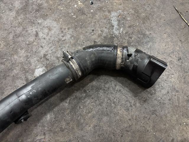 bontott VW GOLF VII Turbócső