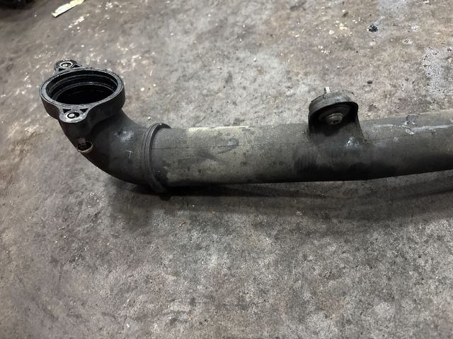 bontott VW GOLF VII Turbócső