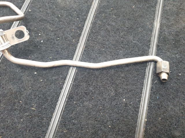 bontott VW GOLF VII Turbócső