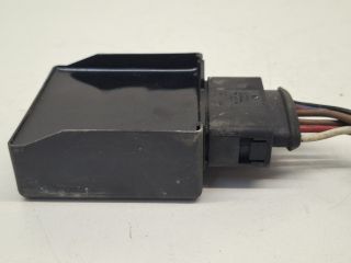 bontott VW GOLF VII Üzemanyag Szivattyú Relé