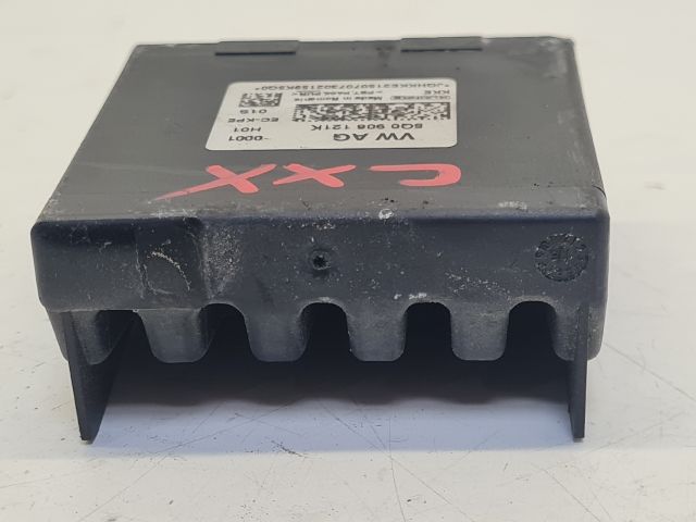 bontott VW GOLF VII Üzemanyag Szivattyú Relé