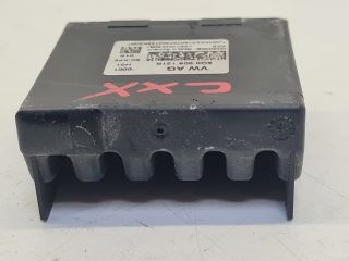 bontott VW GOLF VII Üzemanyag Szivattyú Relé