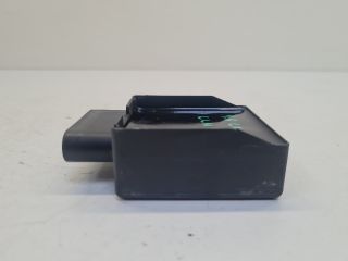 bontott VW GOLF VII Üzemanyag Szivattyú Relé