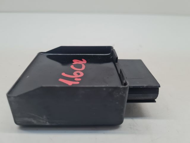 bontott VW GOLF VII Üzemanyag Szivattyú Relé