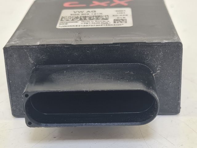 bontott VW GOLF VII Üzemanyag Szivattyú Relé