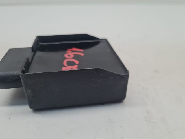 bontott VW GOLF VII Üzemanyag Szivattyú Relé