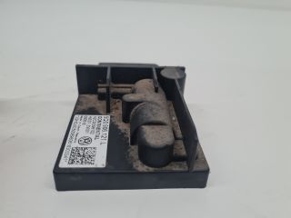 bontott VW GOLF VII Üzemanyag Szivattyú Relé