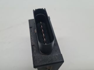 bontott VW GOLF VII Üzemanyag Szivattyú Relé