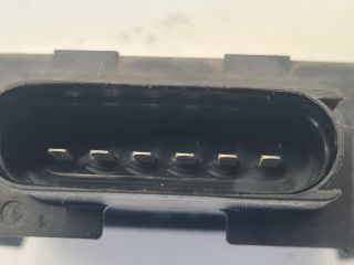 bontott VW GOLF VII Üzemanyag Szivattyú Relé