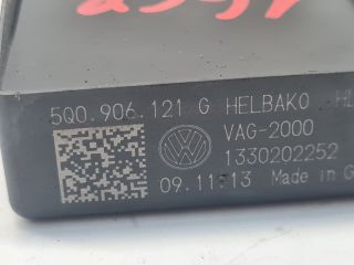 bontott VW GOLF VII Üzemanyag Szivattyú Relé