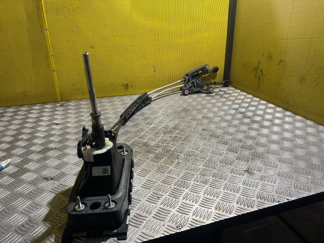 bontott VW GOLF VII Váltó Kulissza