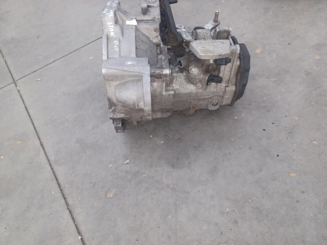 bontott VW GOLF VII Váltó (Mechanikus)