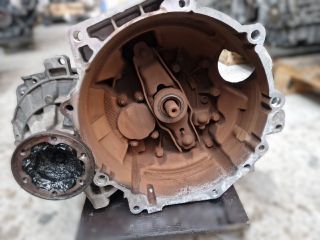 bontott VW GOLF VII Váltó (Mechanikus)