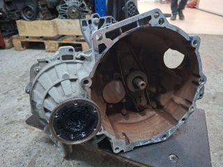 bontott VW GOLF VII Váltó (Mechanikus)