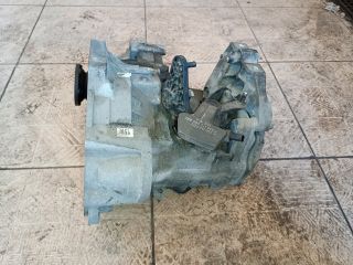 bontott VW GOLF VII Váltó (Mechanikus)