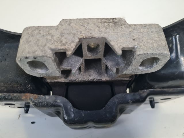 bontott VW GOLF VII Váltó Tartó Bak (Pozíciófüggetlen)