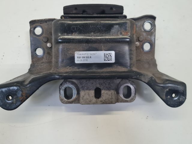 bontott VW GOLF VII Váltó Tartó Bak (Pozíciófüggetlen)