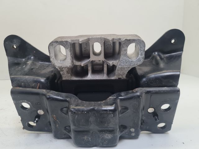 bontott VW GOLF VII Váltó Tartó Bak (Pozíciófüggetlen)