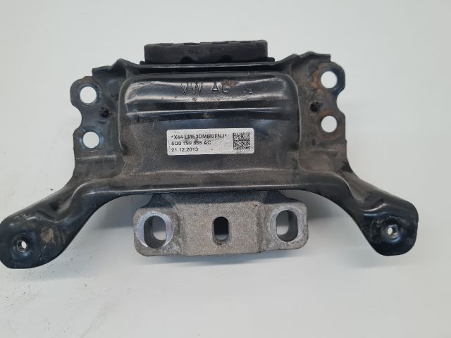 bontott VW GOLF VII Váltó Tartó Bak (Pozíciófüggetlen)