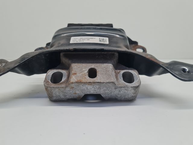 bontott VW GOLF VII Váltó Tartó Bak (Pozíciófüggetlen)