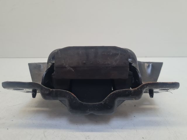 bontott VW GOLF VII Váltó Tartó Bak (Pozíciófüggetlen)