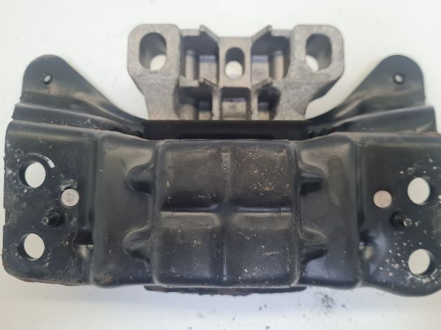 bontott VW GOLF VII Váltó Tartó Bak (Pozíciófüggetlen)